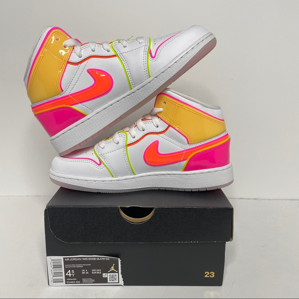 Nike Air Jordan 1 Retro Mid SE Edge Glow Neon NEW - Picture 3 of 4